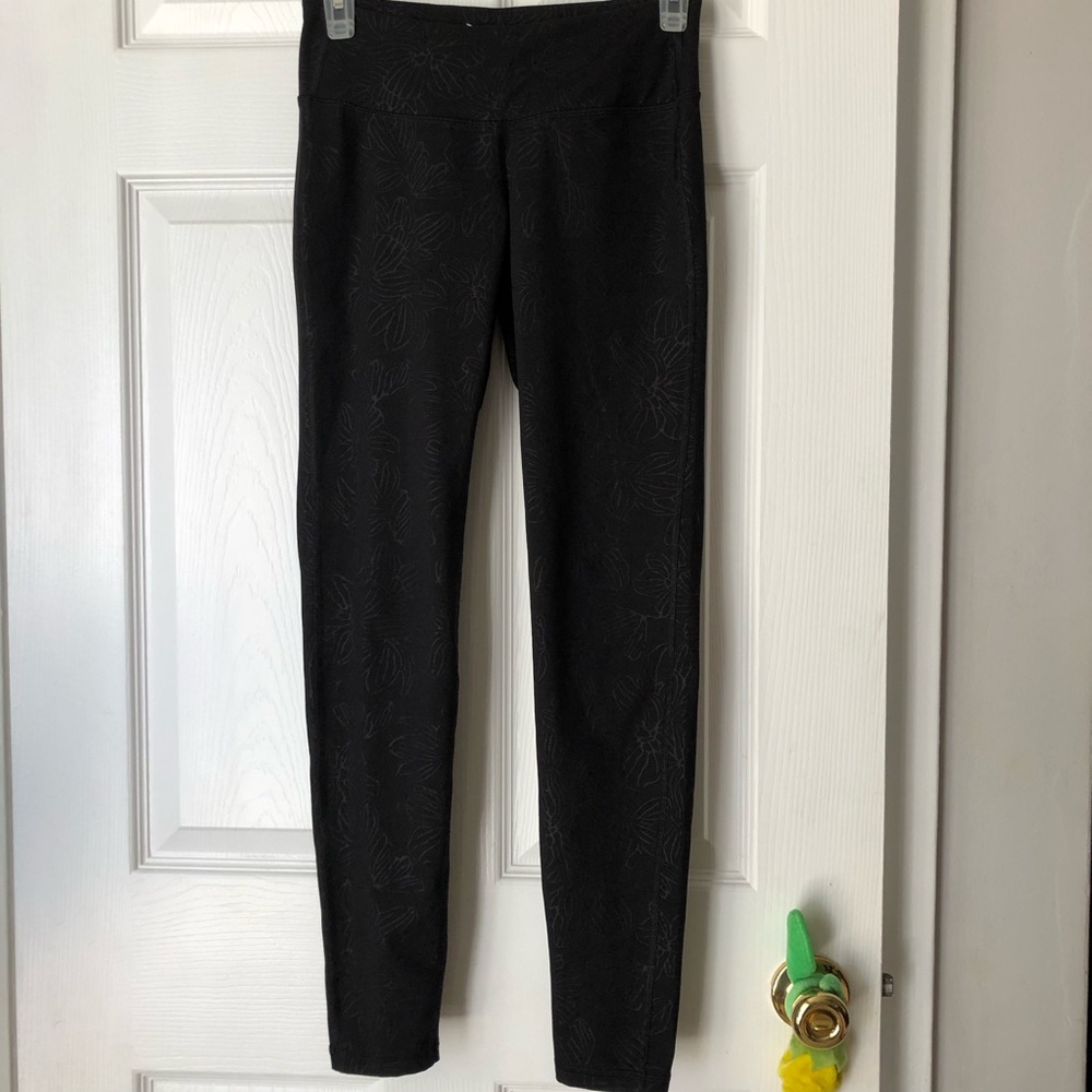 Old Navy Active Black Floral Leggings